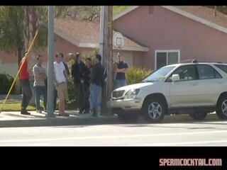 Brandon y su amigos recoger hasta ami emerson cerca la local renta un dumpster