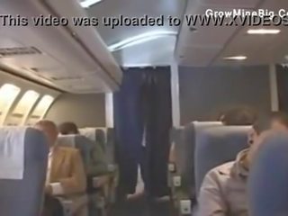Стюардеса і японська хлопчиків ебать на plane