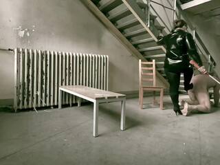 Dominatrix jente april - slave blir caned og straffet | xhamster