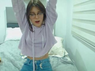 Latina adolescent với một nhỏ và virginal thân thể là quá đẹp | xhamster